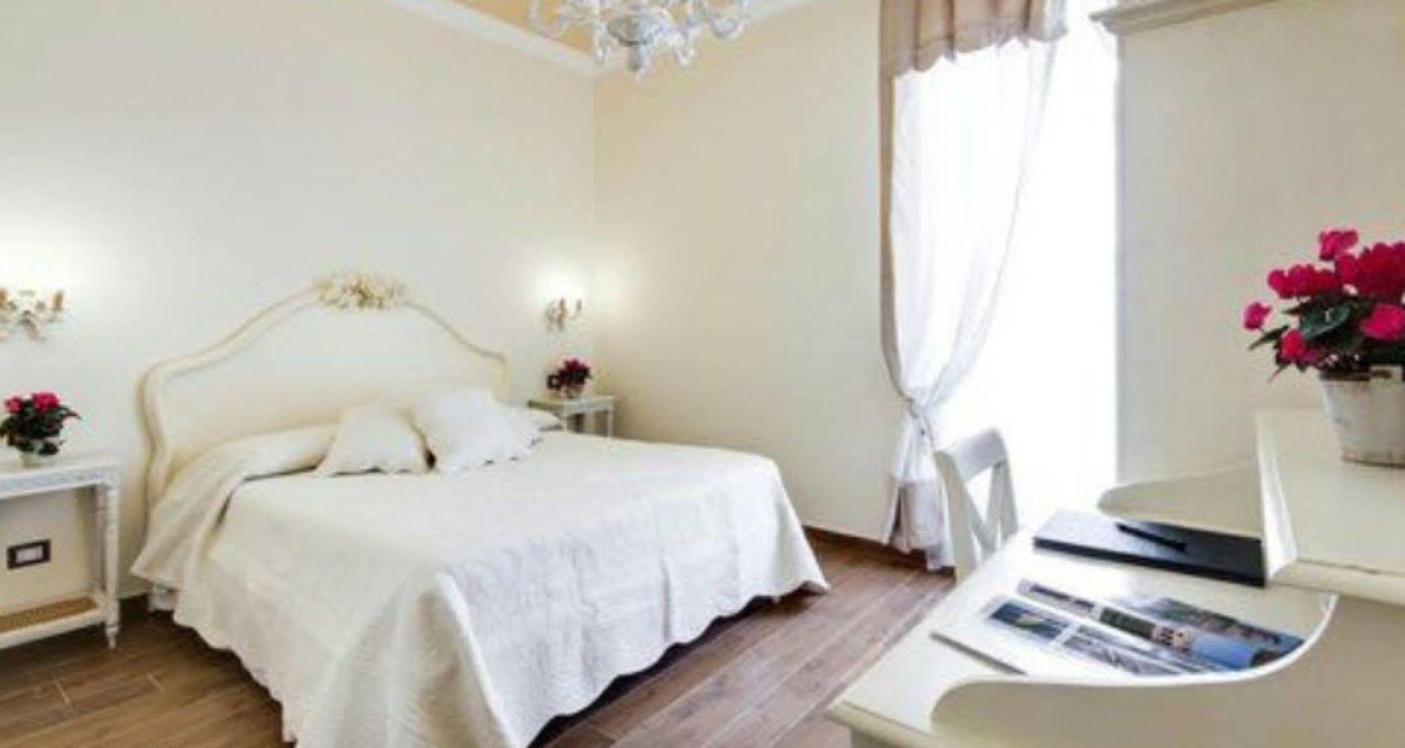 Lunaria Suites Rome Vaticano Buitenkant foto